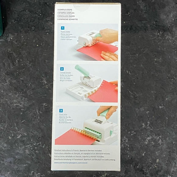 We R Memory Keepers Mini Cinch™ coil binding machine / tool small book binding - Picture 5 of 9
